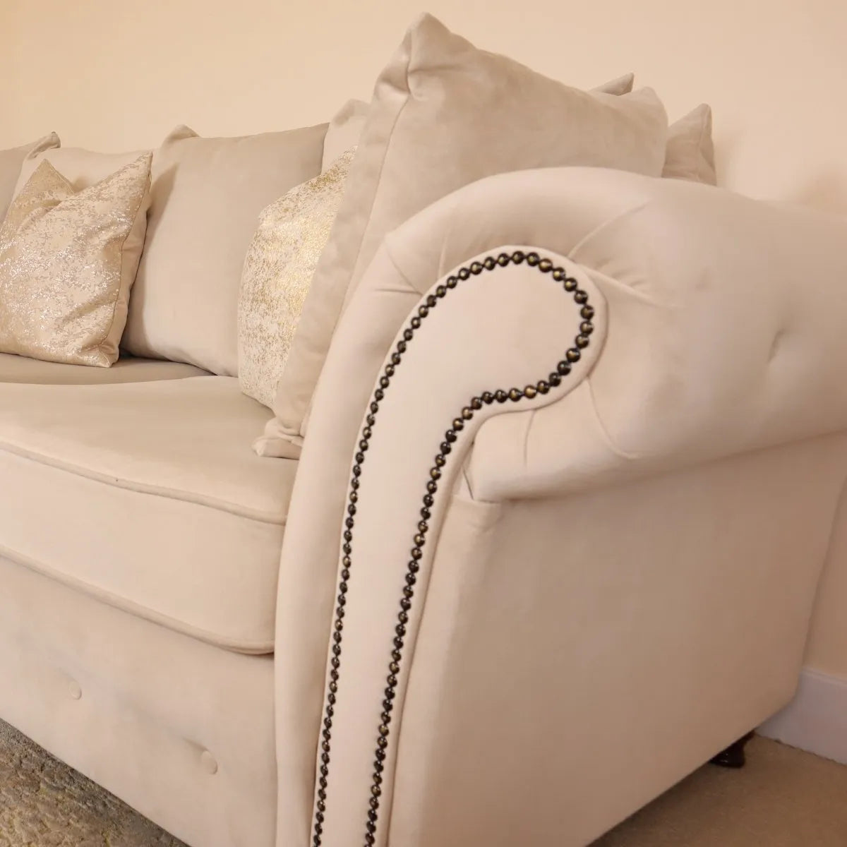 Oakland Scatter Back Velvet Corner Sofa in Beige or Grey Velvet