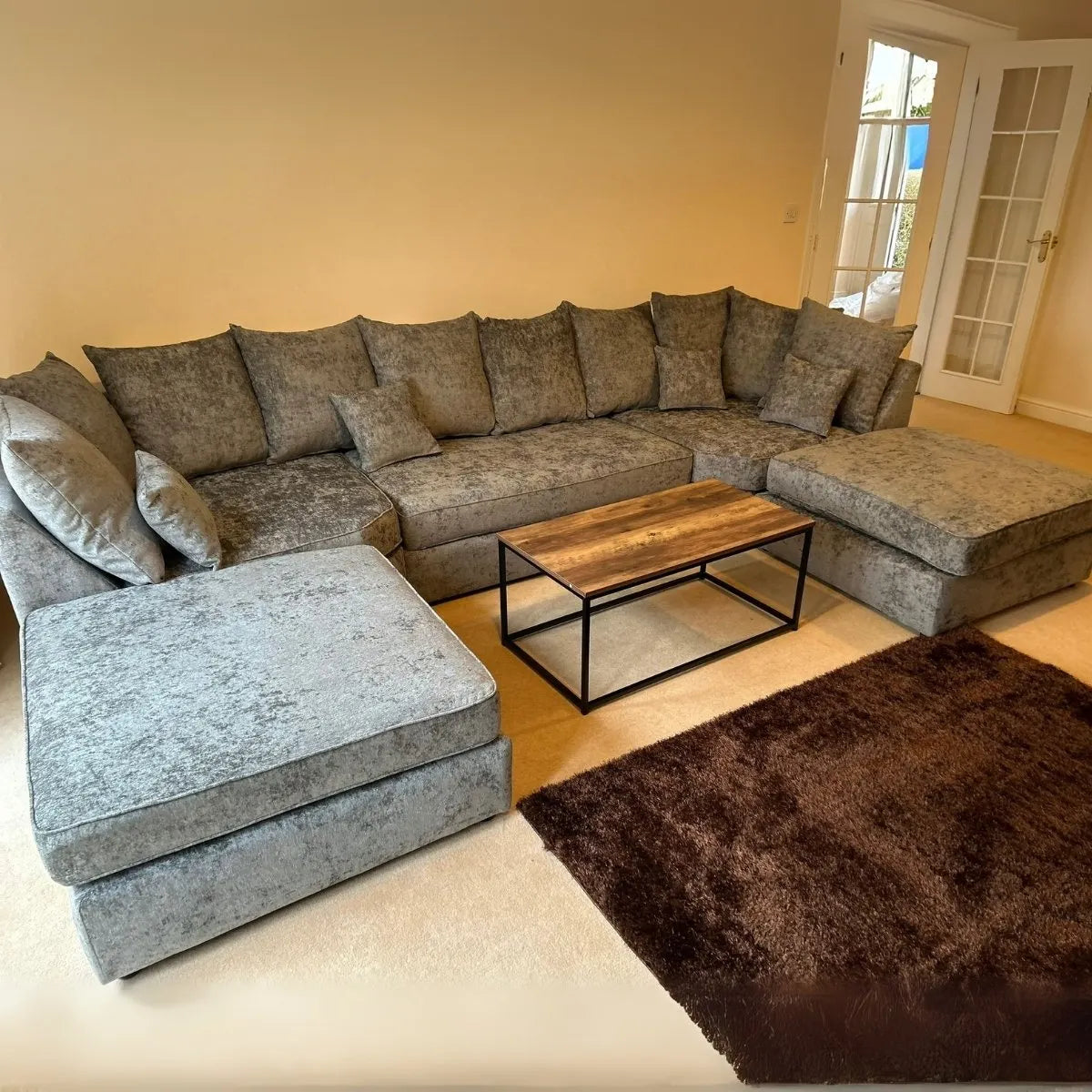 Bishop U-Shape Corner Sofa Scatter Back Beige