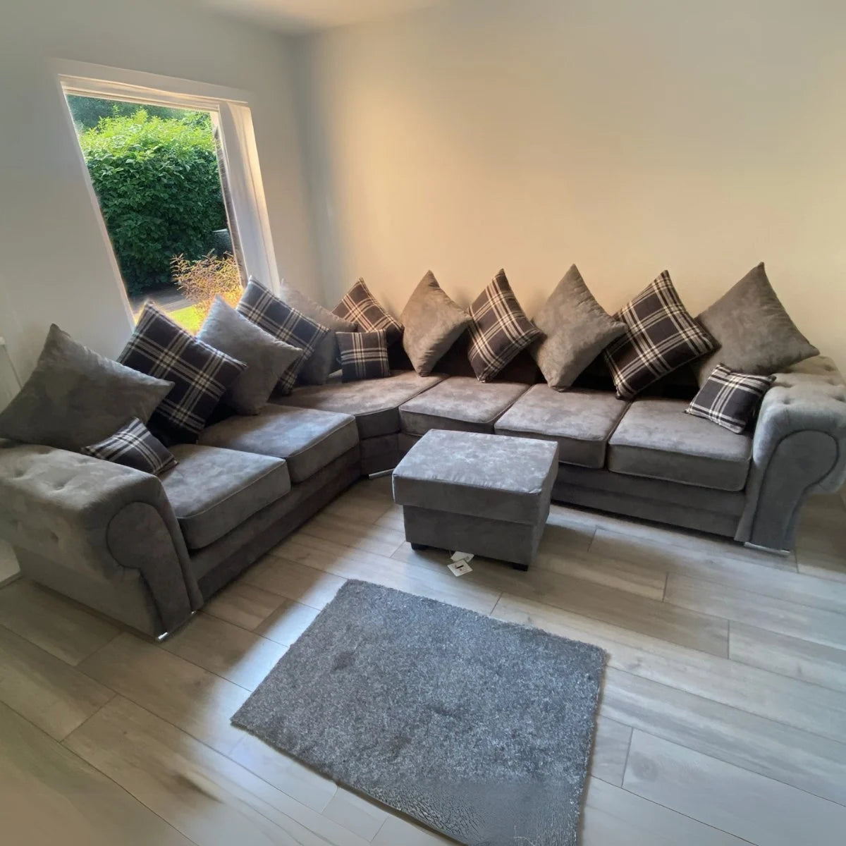 Verona 6 Seater Corner Sofa, Scatter Back in Grey