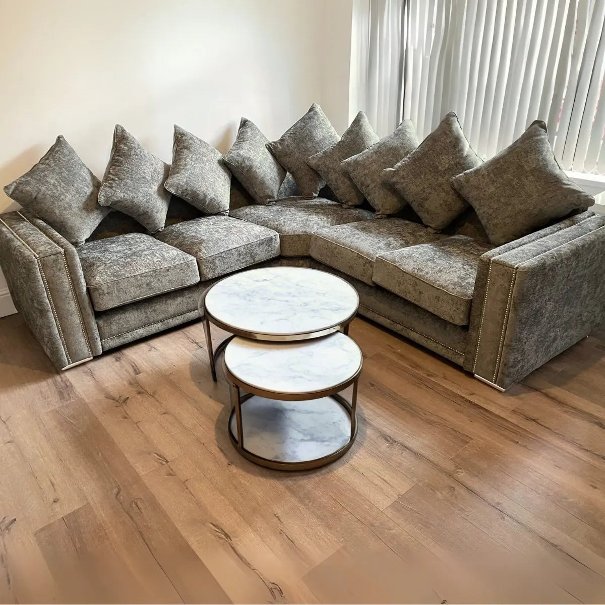 Bentley Scatter Back Corner Sofa in Beige