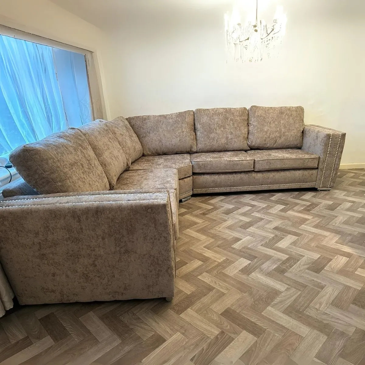 Bentley Full Back 2C2 Corner Sofa Beige
